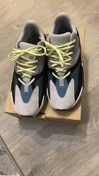 Yeezy 700 wave runner