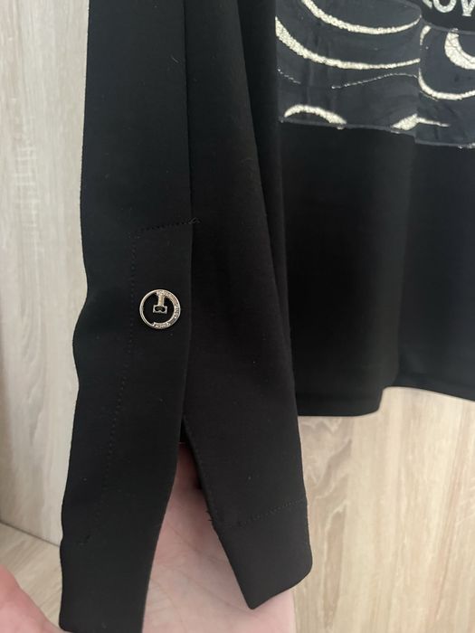 НОВА блуза на Lucy M р-р