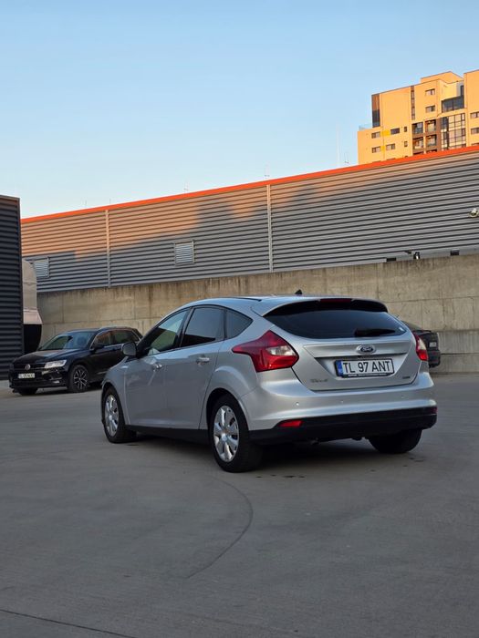 Vând Ford Focus 3