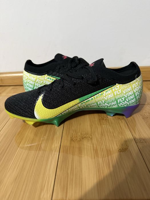 Ghete Fotbal Nike Mercurial
