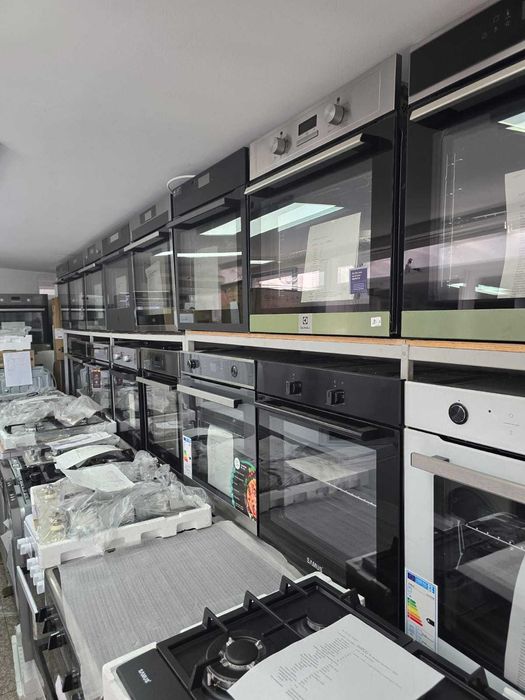 tavI noi originale  cuptor electric  Hotpoint-Ariston