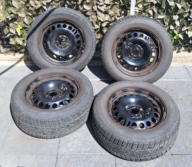 Roti complete de iarna 215/60/R16 Astra J Sedan (2017)