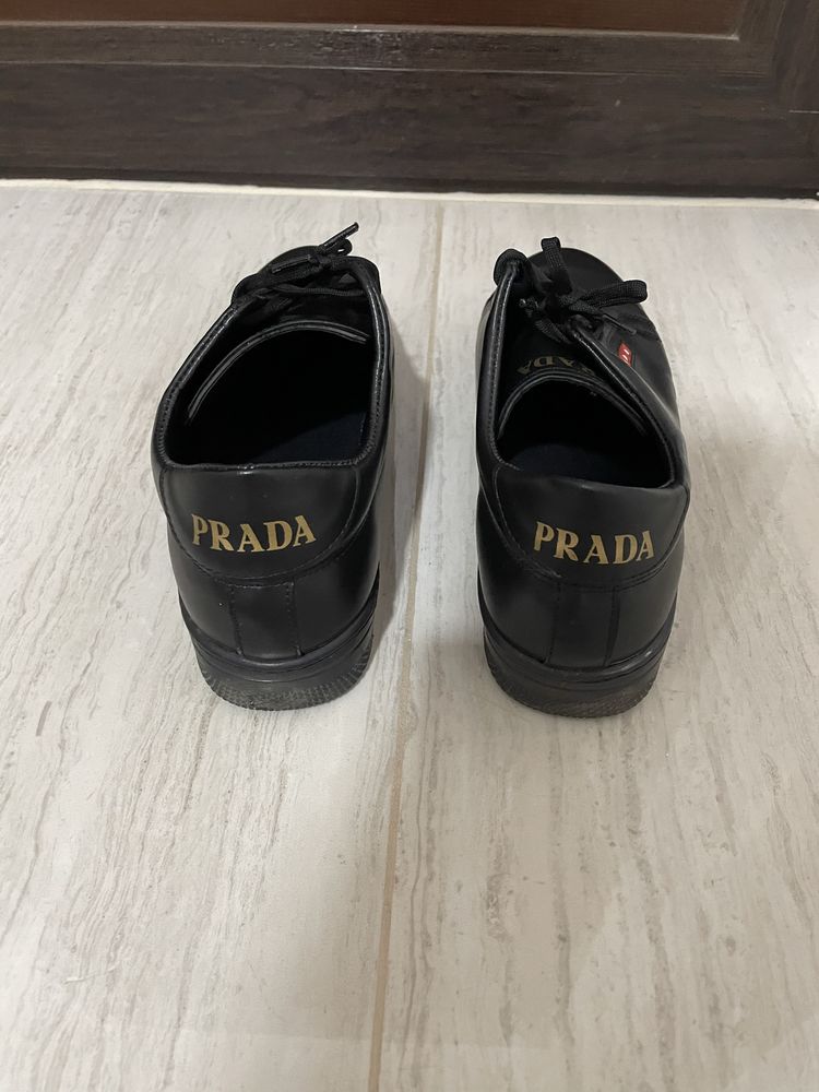 Оригинални кецове Prada