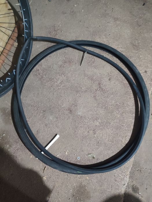 Пррдаю колесо передние