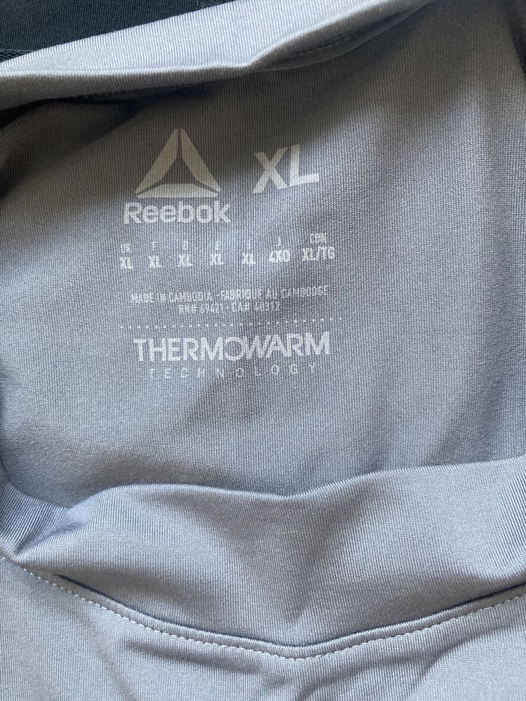 Продам Reebok лонгслив