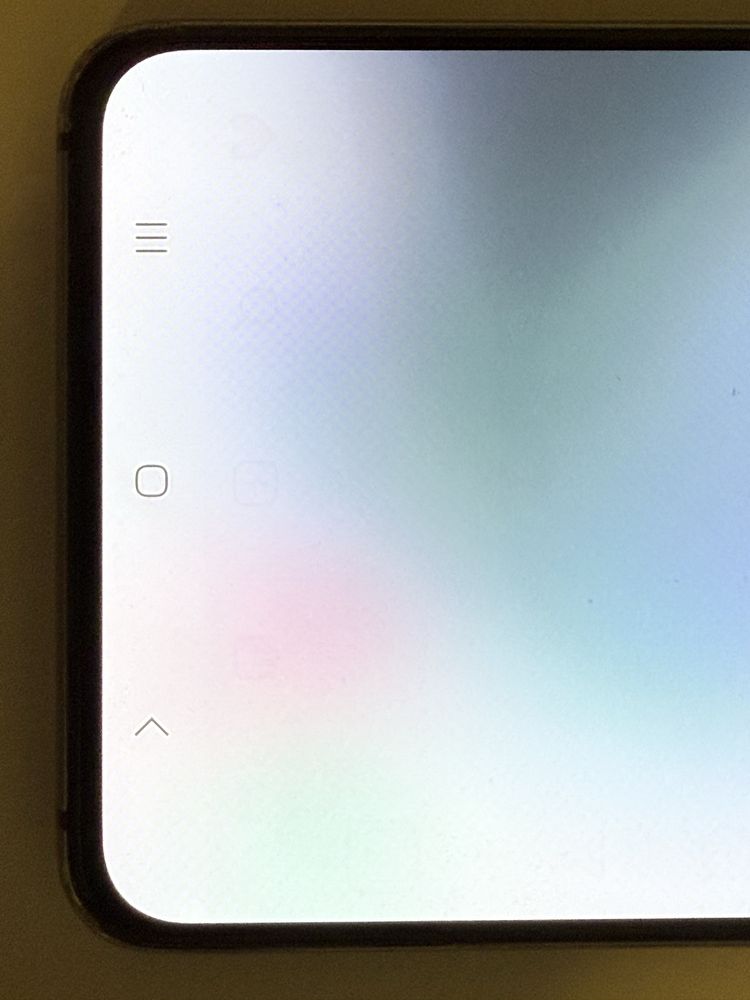 Смартфон ,безжични слушалки и смарт часовник SAMSUNG