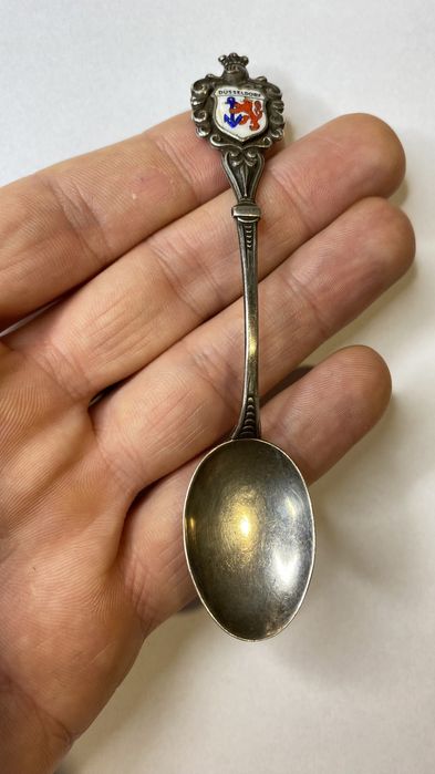 Lingurita decorativa din argin masiv 800 cu email Dusseldorf veche