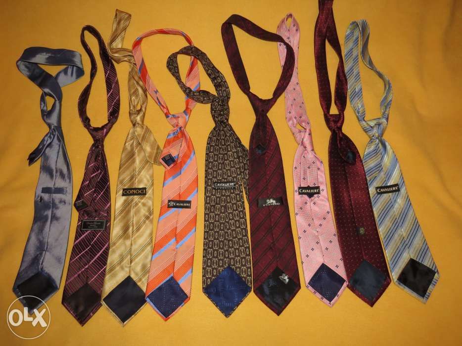 Cravate de calitate, diverse materiale si modele