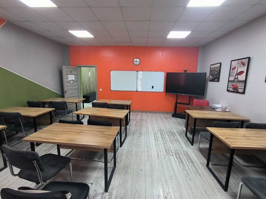 Продается готовый бизнес и здание в 3 этажа на Водника - 2я линия.