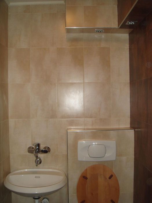 Дава се под наем Едностаен апартамент в Бургас, Център - 15 кв.м за 178.5 € - Снимка #3