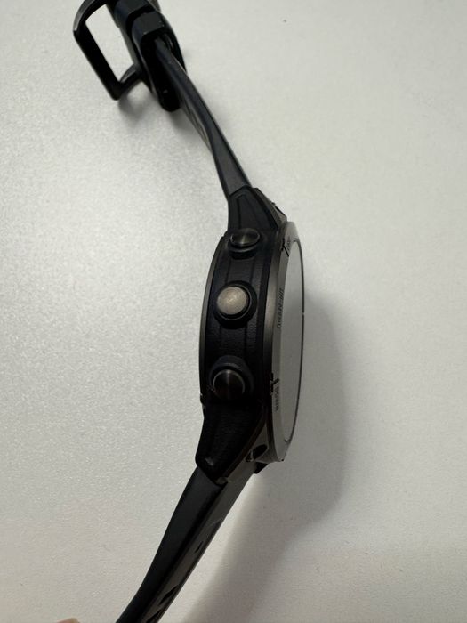 Garmin Fenix 7 Sapphire Solar 47 - fara zgarieturi, stare foarte buna