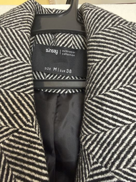 Палто Sinsay като ново М размер