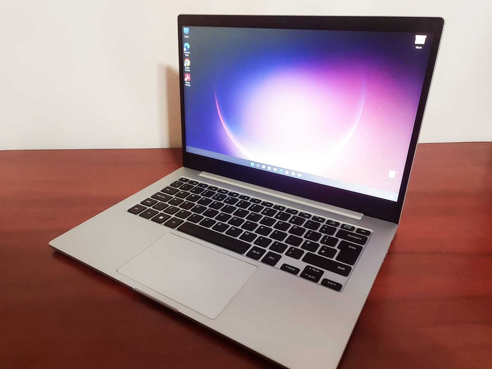 Samsung Galaxy Book GO | Snapdragon 7c | 4GB Ram | 128SSD | 14"