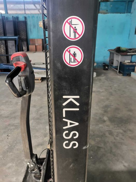 Stivuitor electric KLASS EST1227, transpalet