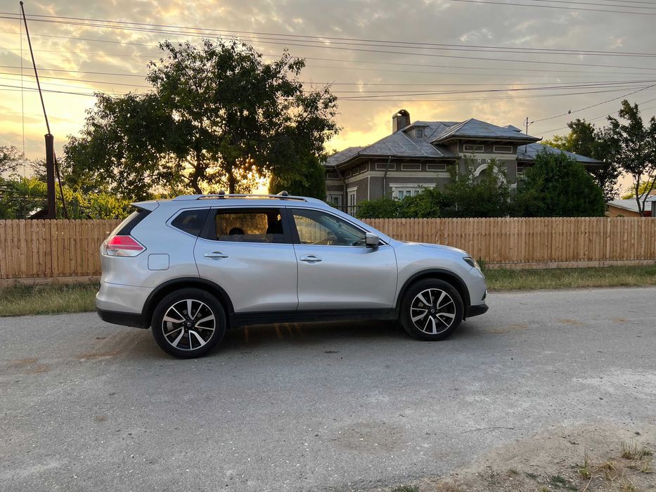 Nissan X-Trail T32 – 2015 7 locuri Automată+Set jante + anvelope iarnă