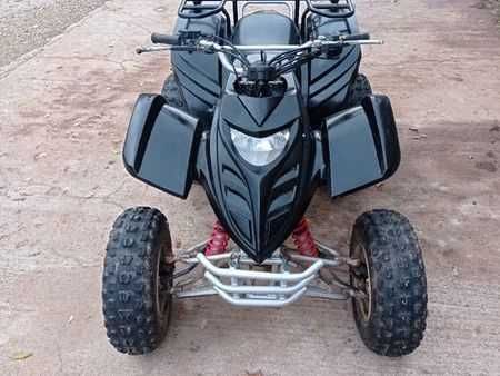 Caut carene de adly moto