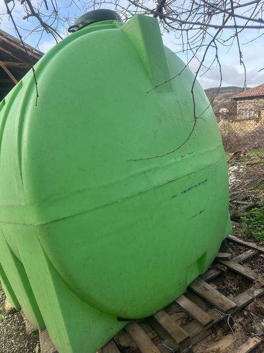 Бидо 5 т става за вода