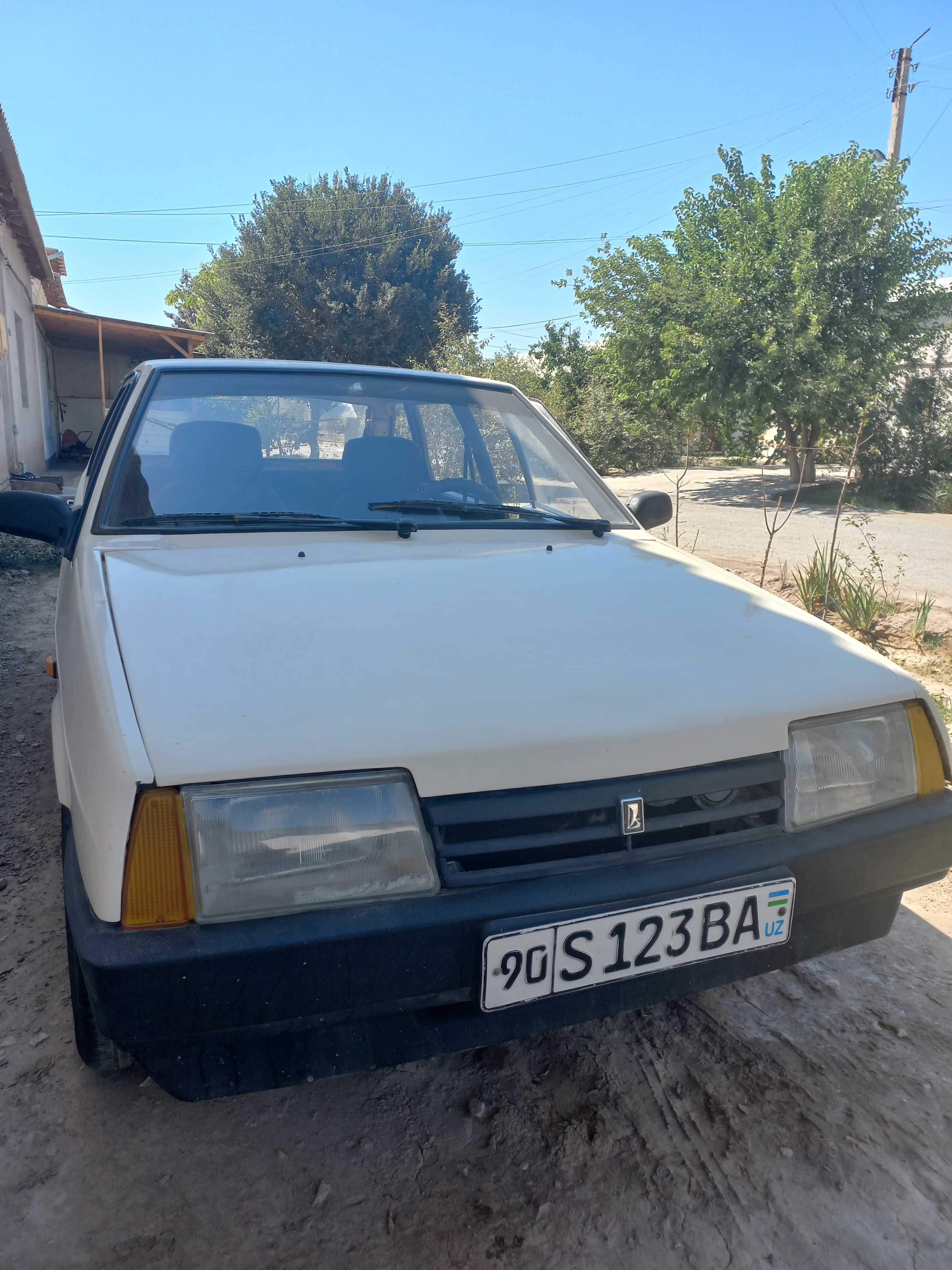 Vaz Lada sotiladi