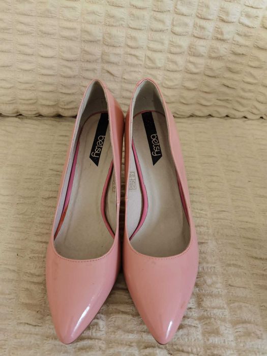 Pantofi roz lac gen stileto