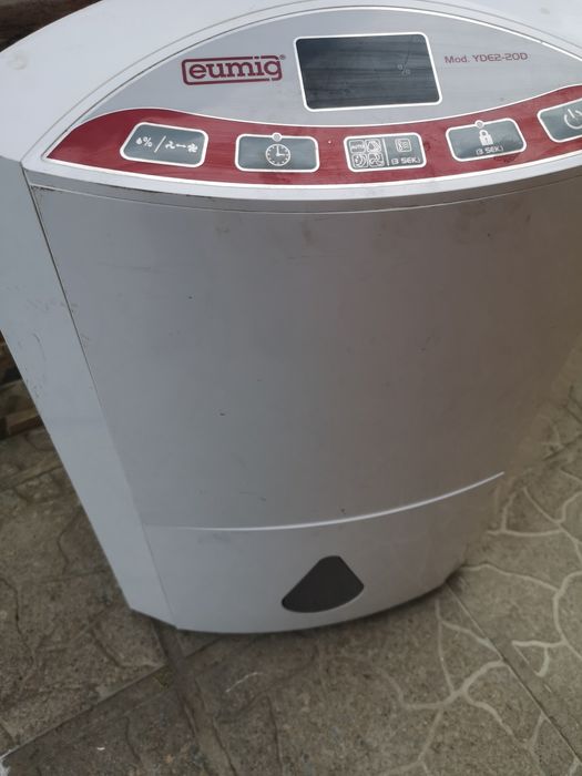 Професионален Влагоуловител REMCO 55L/24h 600m3/час