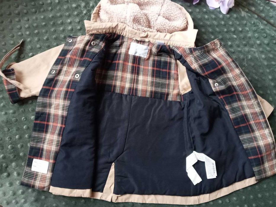 Плащ Zara baby как новые в отличном состоянии ра-р: 2-3лет