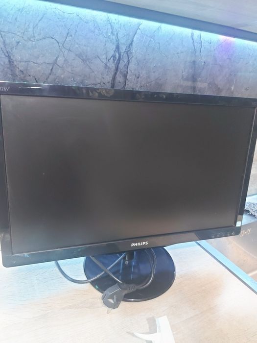 Монитор Philips.