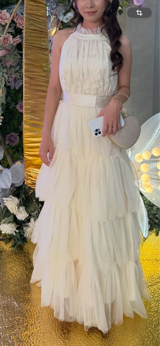 Вечернее платье  надего одинь раз.Размер М подойдет (С,М)