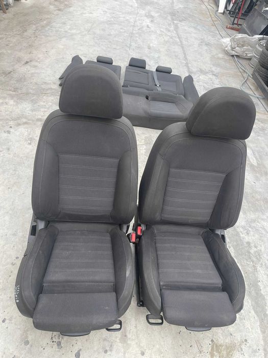 Interior Recaro Opel Insignia 2008–2013 – tapițerie neagră – stare inp