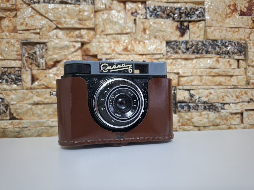 Aparat foto vechi, vintage, model rusesc Smena 6