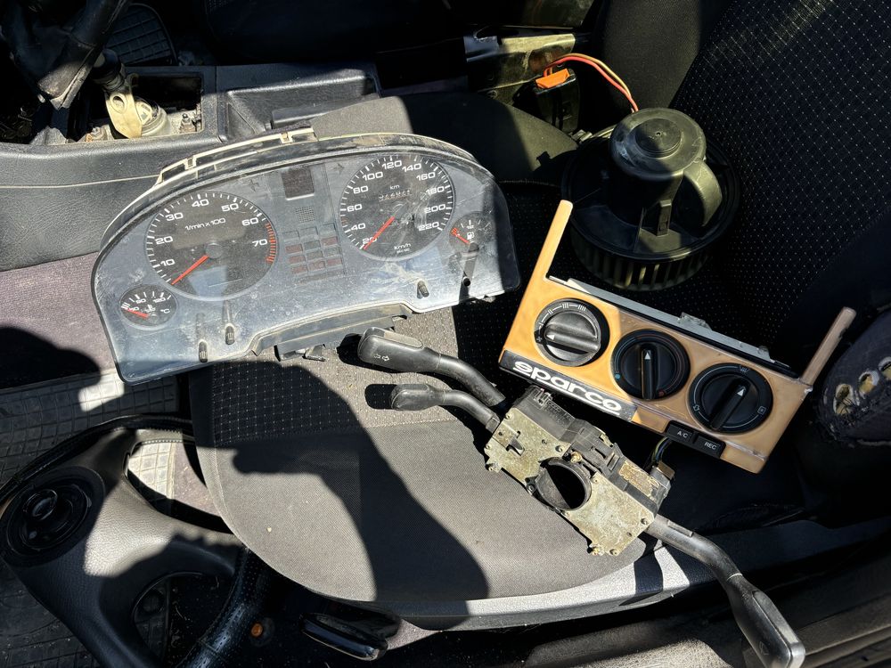 Audi Ауди 80 b4 капак калник радиатор скорости