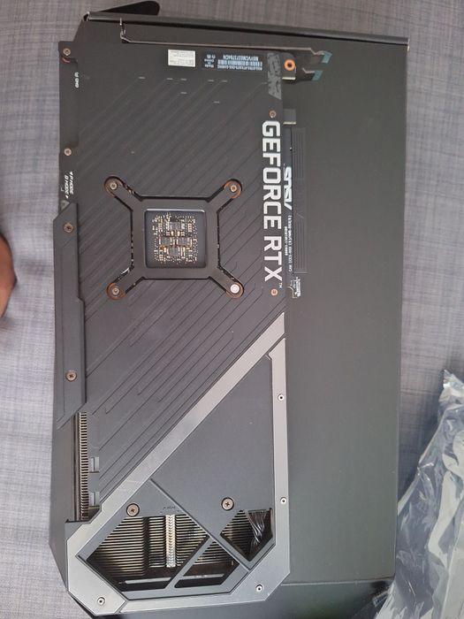 Placa video ASUS ROG STRIX GAMING RTX 3070 - 8GB - Impecabila