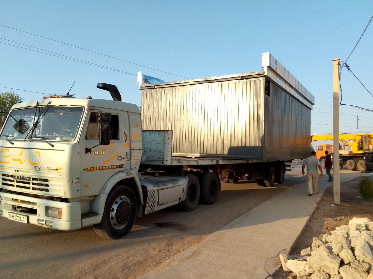 Kamaz tigach metan gaz va maz pritsep