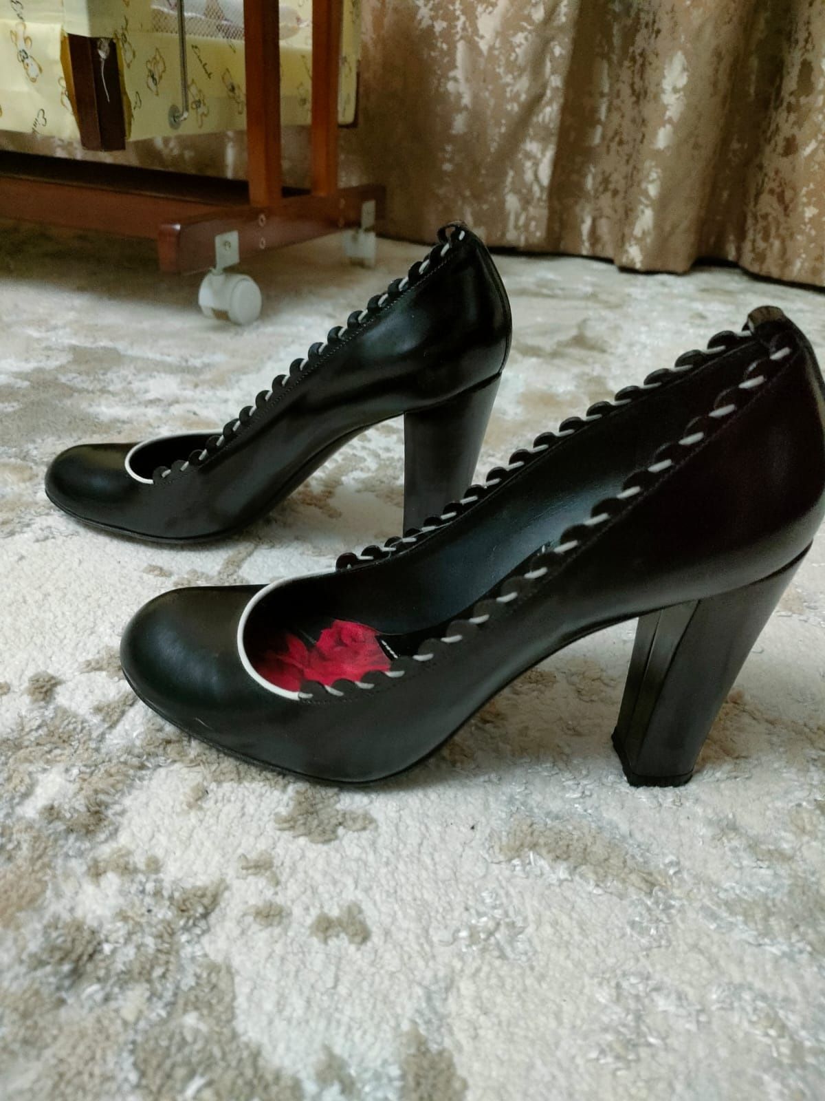 Туфли женские , Италия. 38 размер