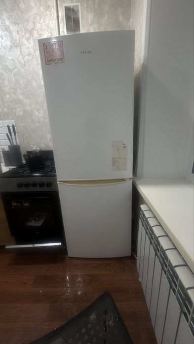 Продам холодильник б/у в рабочем состояние