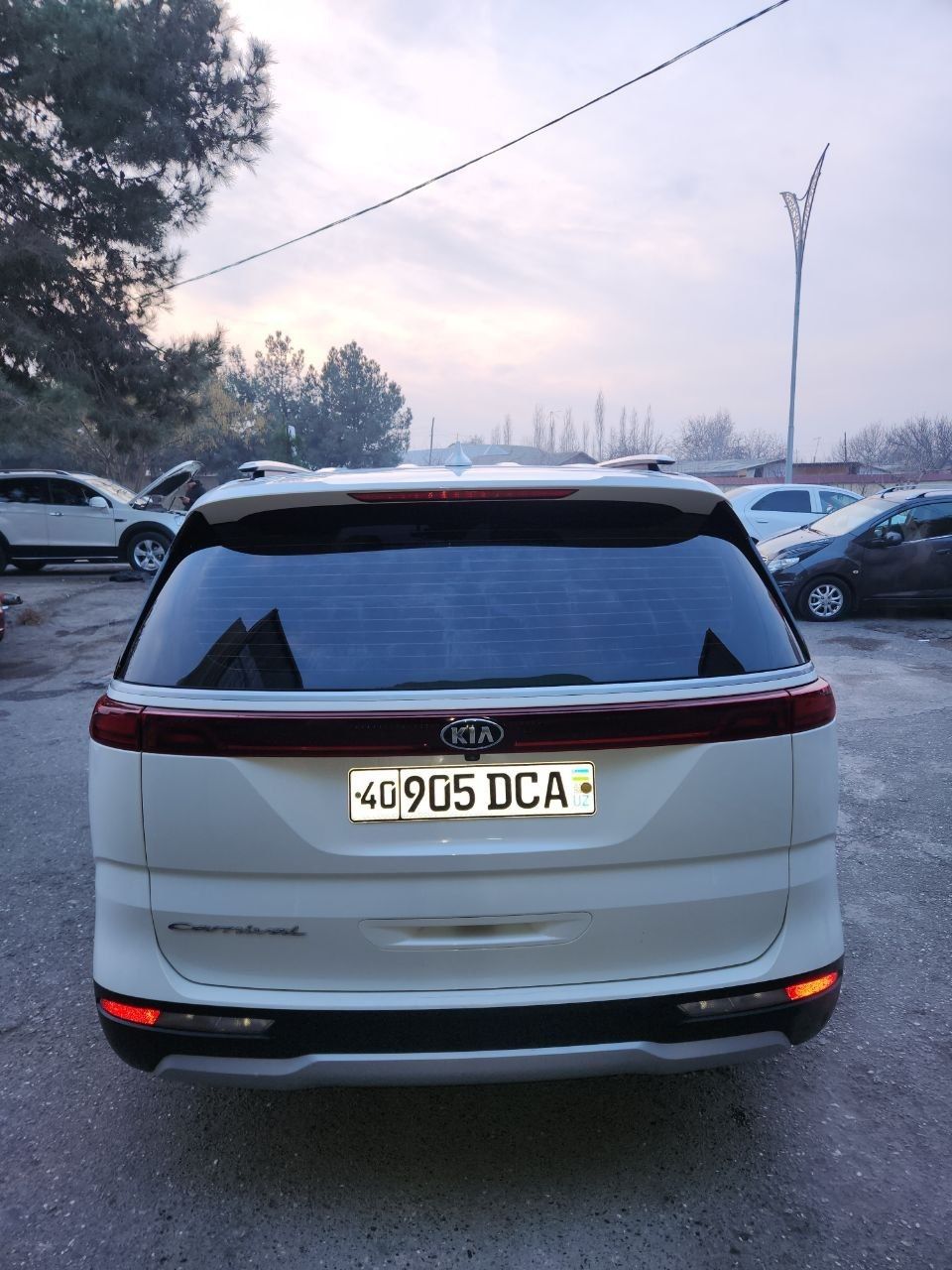 Kia karnival 2020 yil