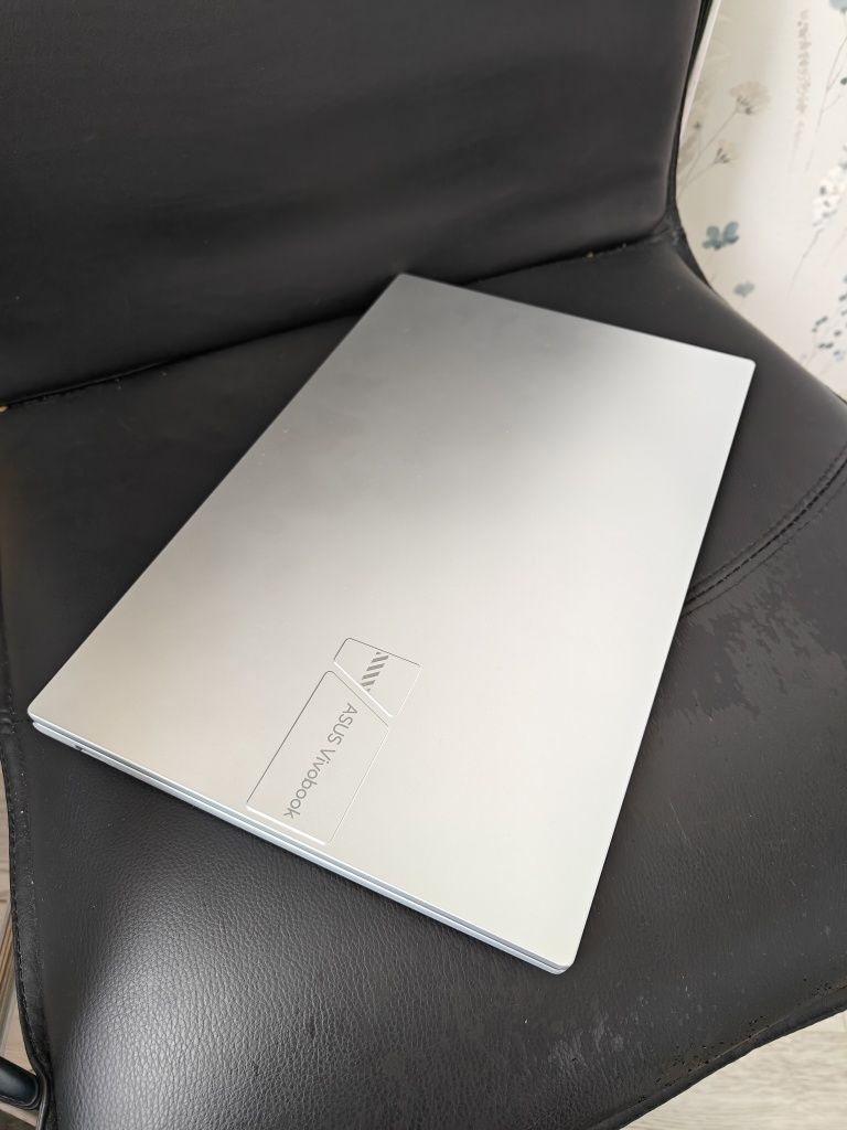 Продам Ноутбук ASUS VivoBook