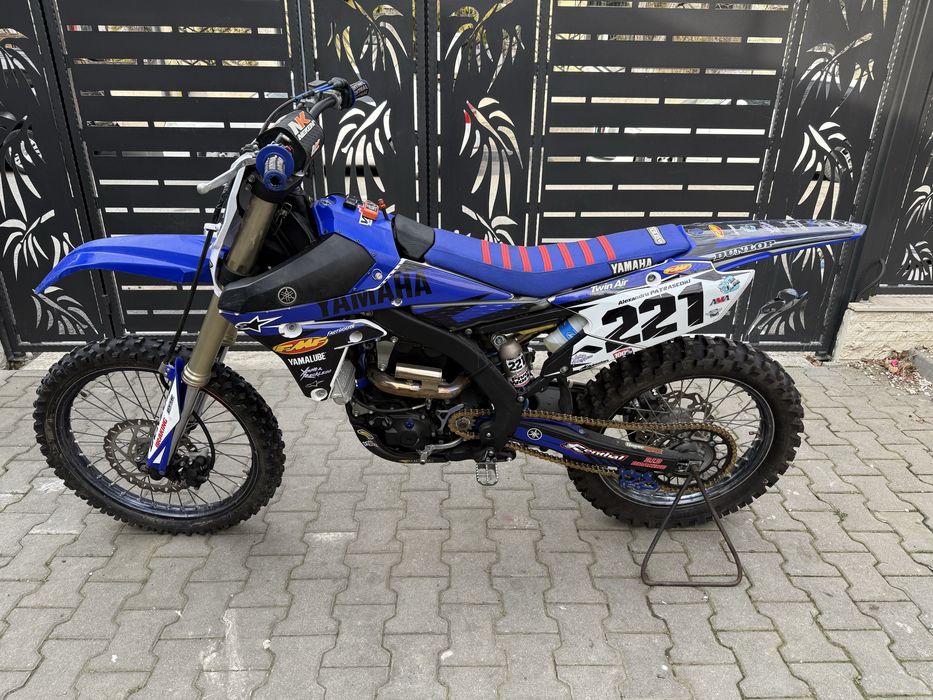 Vand Yamaha yzf 500 SCHIMB cu enduro