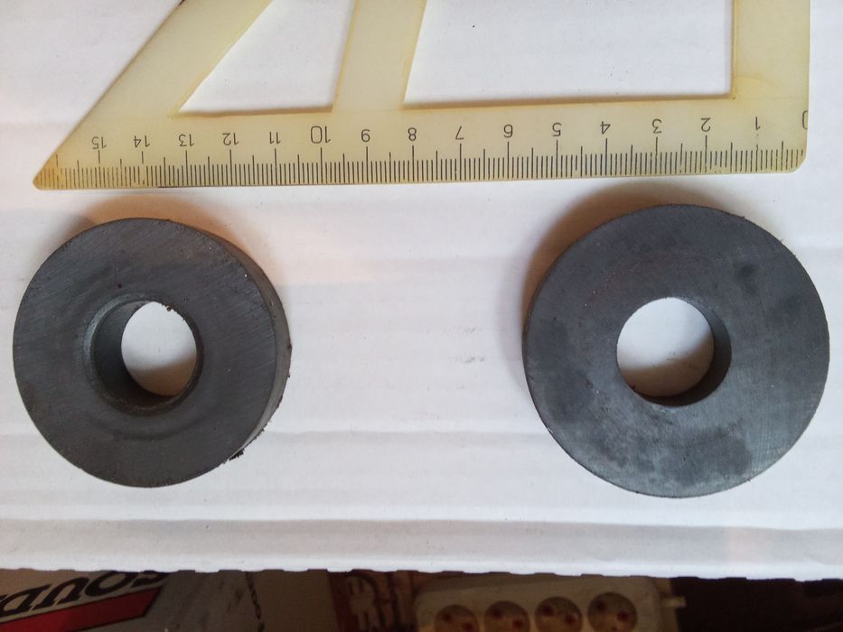 Продам магниты. Круглые!!