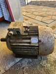 Motor electric trifazic