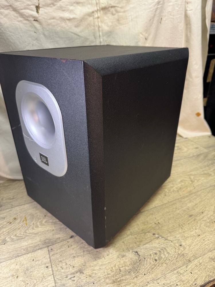 JBL SUB-200/230 8” активен субуфер