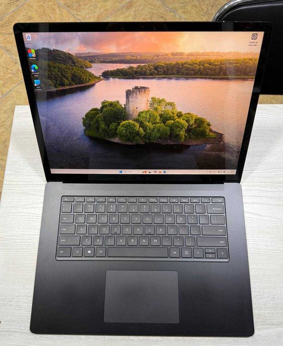 Surface Laptop 4 Black 15” 2,5K IPS I7-1185G7 сенсор 16GB/256GB NVMe