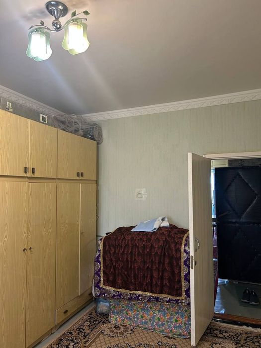 2 xonalik kvartira 3-qavatda 6 metrlik balkon sotiladi Sharq 1 bozorch