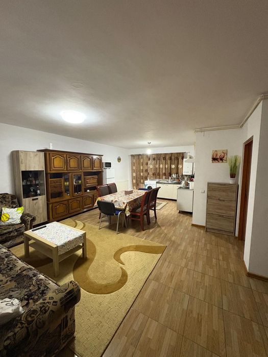 Apartament de închiriat