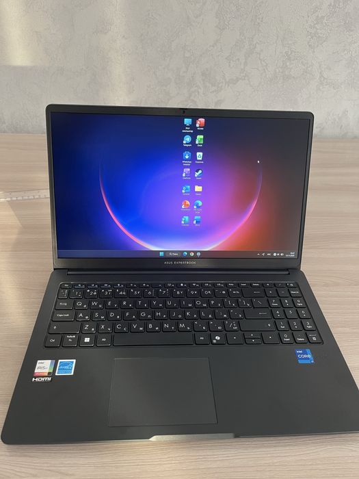 Продам Бизнес ноутбук Asus Expertbook B1