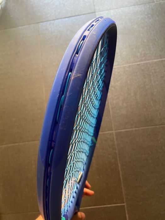 Yonex EZONE 100 (2025), грип 4