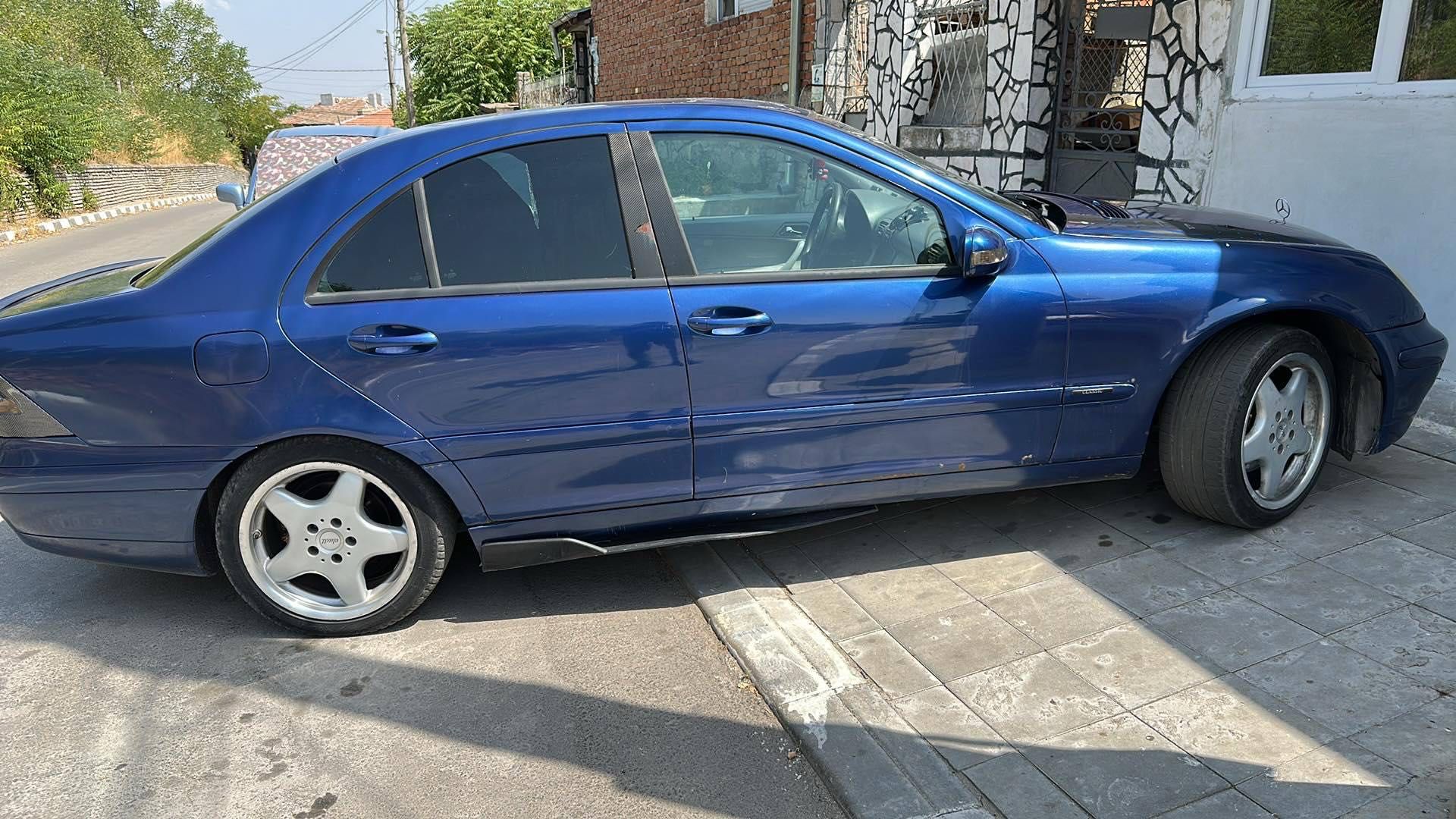 Продавам личния си автомобил!