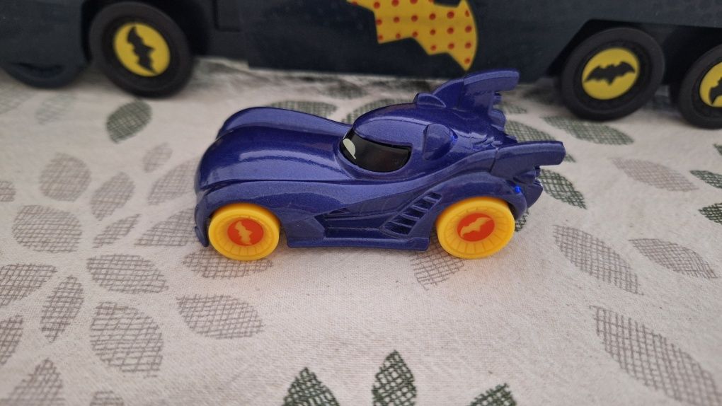 Batwheels камион и количка