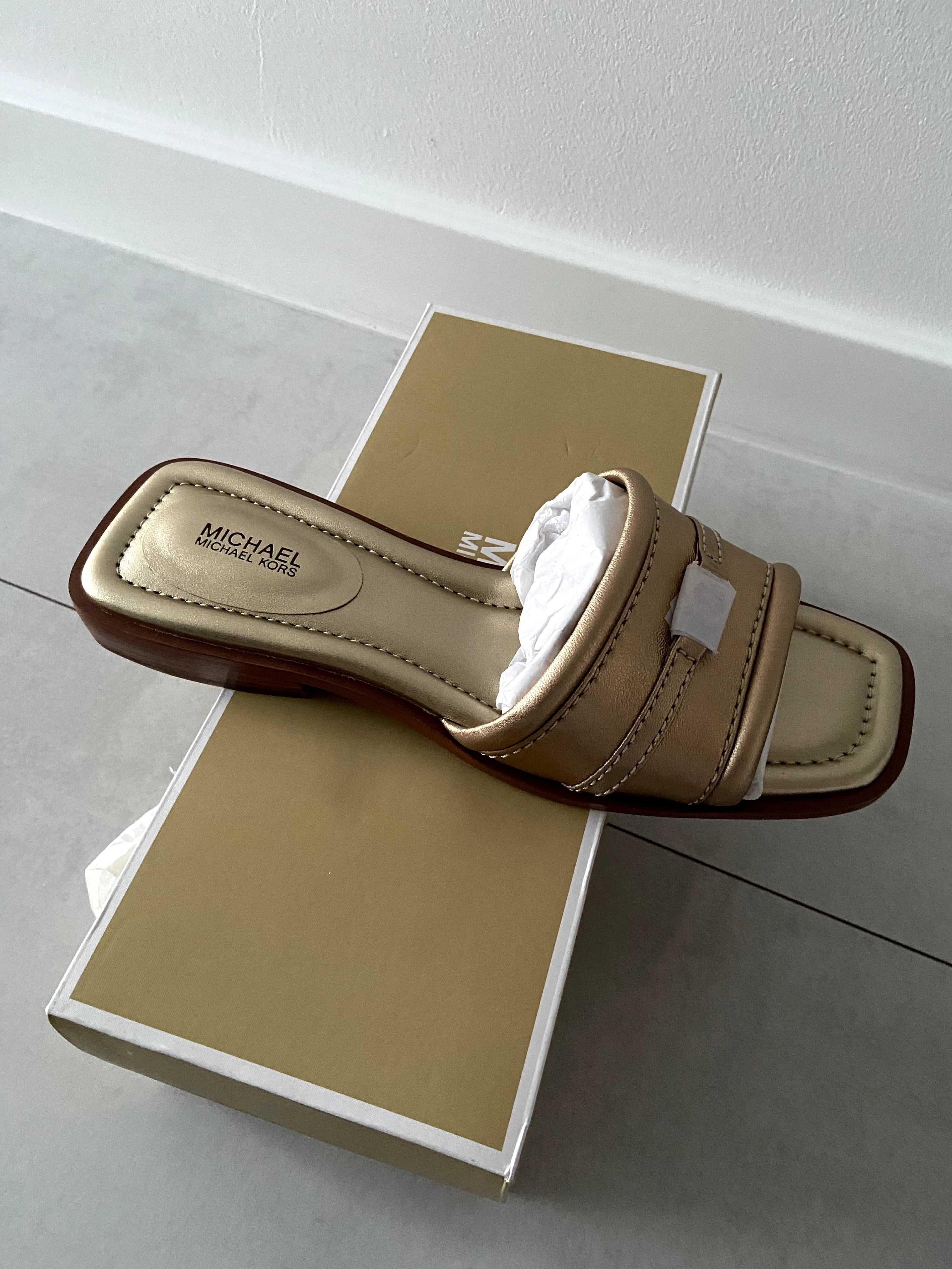 Sandale Michael Kors Mandy Slide Sandal Metallic Leather marime 38.5