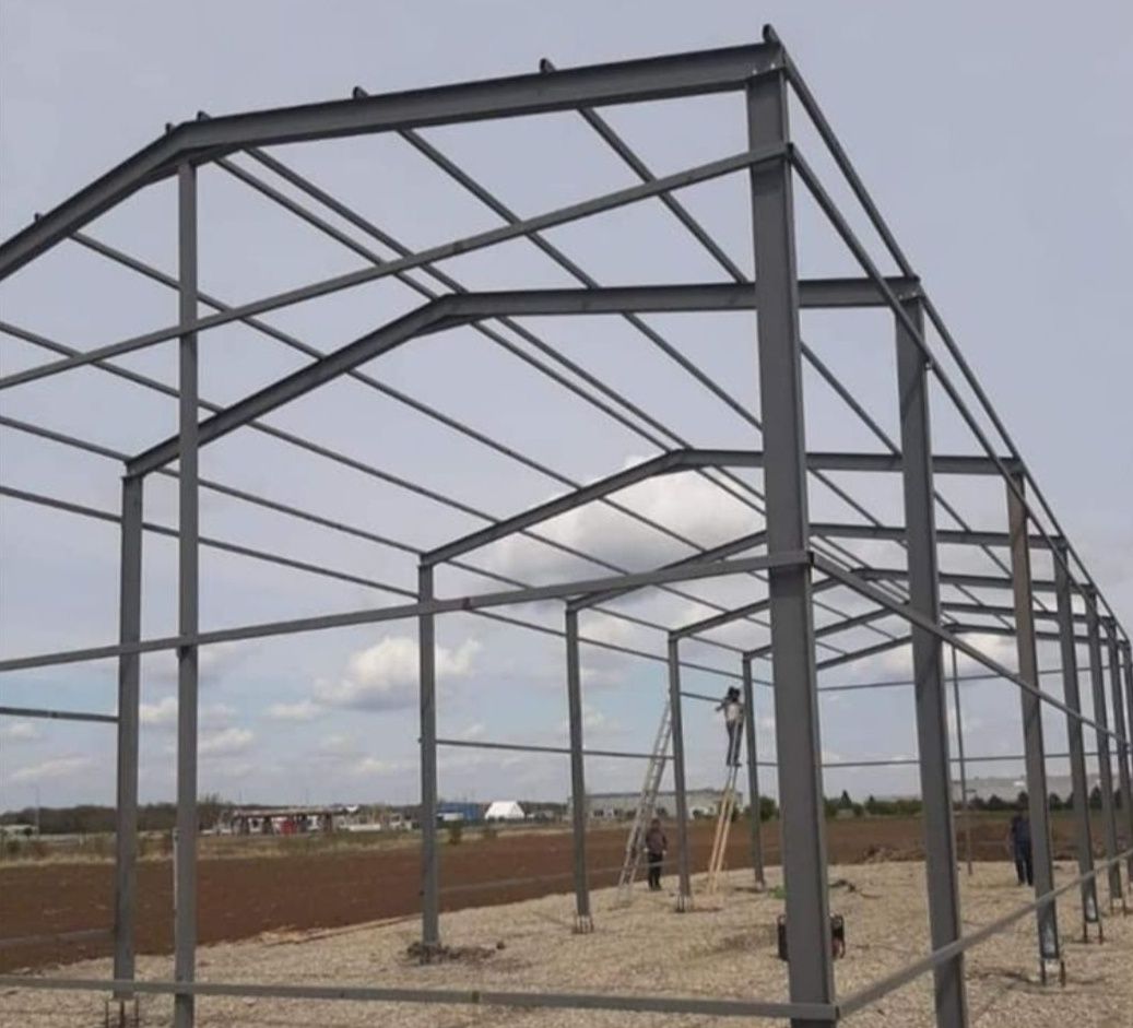 hală metalică 12 m deschidere 70 lungime din profil ipe ne de