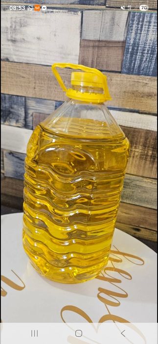 Ulei de floarea-soarelui presat la rece